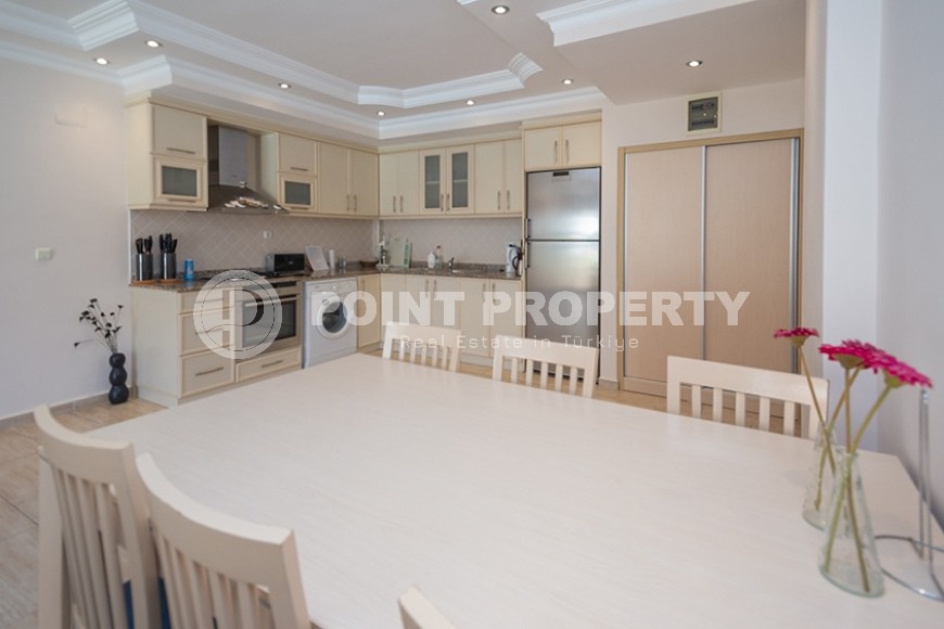 Светлая, уютная квартира с видом на ландшафтный парк, на 1-м этаже в благоустроенном жилом комплексе в 150 метрах от моря-id-7484-фото-3