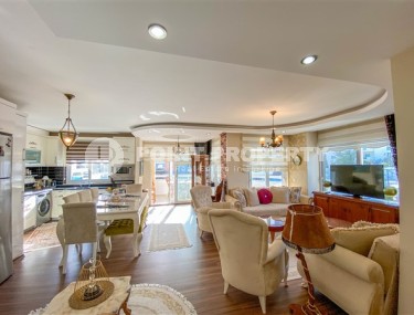 Просторный дуплекс 3+1, общей площадью 170 м2, с современным дизайном, комфортабельной мебелью и всей необходимой бытовой техникой-id-7486-фото-2