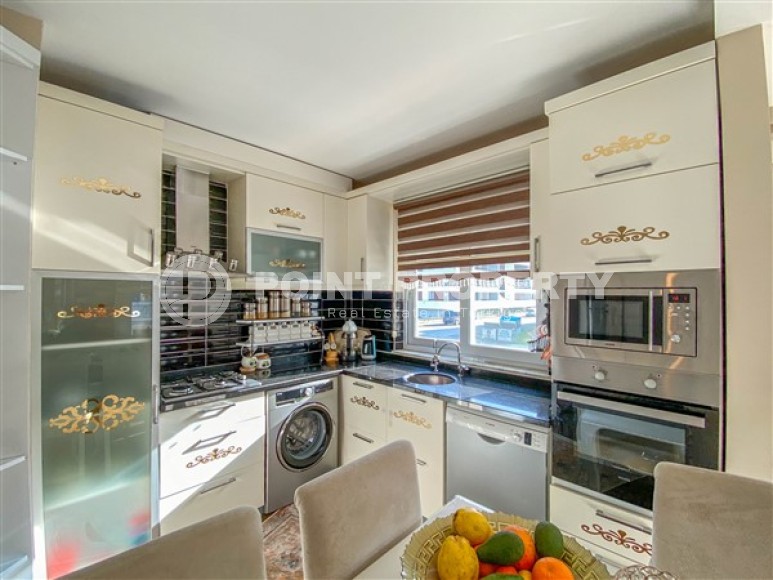 Просторный дуплекс 3+1, общей площадью 170 м2, с современным дизайном, комфортабельной мебелью и всей необходимой бытовой техникой-id-7486-фото-5