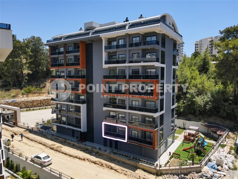 Новая квартира с качественной чистовой отделкой, на 1-м этаже в жилом комплексе с отельной инфраструктурой, построенном в 2022 году-id-7488-фото-1