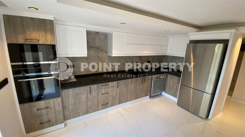 Двухуровневая квартира с качественной чистовой отделкой и полным набором бытовой техники, в 600 метрах от моря-id-7492-фото-4