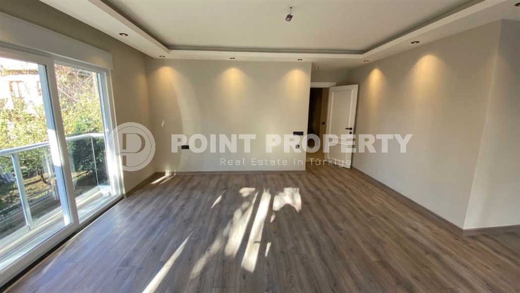 Двухуровневая квартира с качественной чистовой отделкой и полным набором бытовой техники, в 600 метрах от моря-id-7492-фото-5