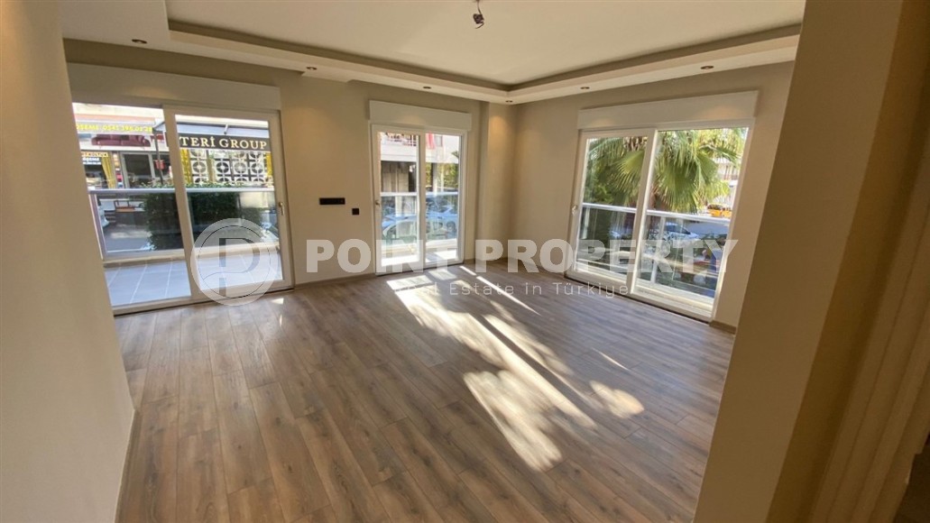 Двухуровневая квартира с качественной чистовой отделкой и полным набором бытовой техники, в 600 метрах от моря-id-7492-фото-6