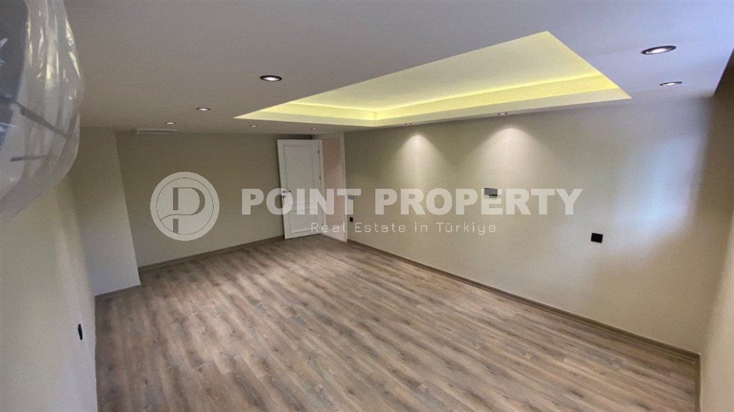 Двухуровневая квартира с качественной чистовой отделкой и полным набором бытовой техники, в 600 метрах от моря-id-7492-фото-8