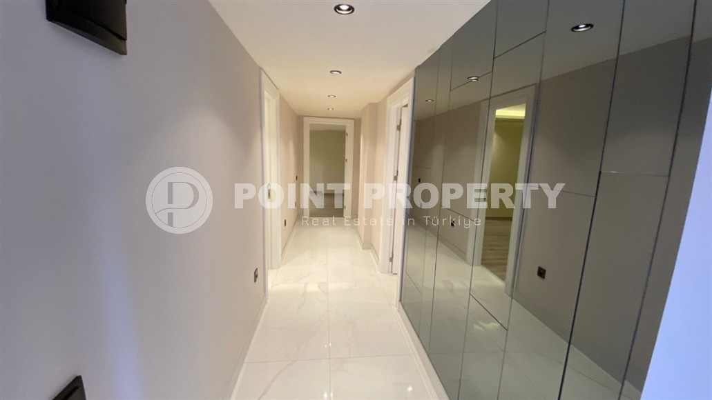 Двухуровневая квартира с качественной чистовой отделкой и полным набором бытовой техники, в 600 метрах от моря-id-7492-фото-14