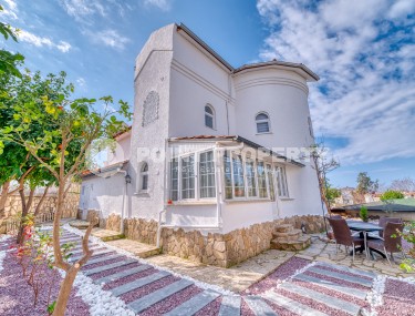 Атмосферная 3-этажная вилла с бассейном и цитрусовым садом, в зеленом, экологически чистом районе Аланьи - Тюрклер-id-7494-фото-3