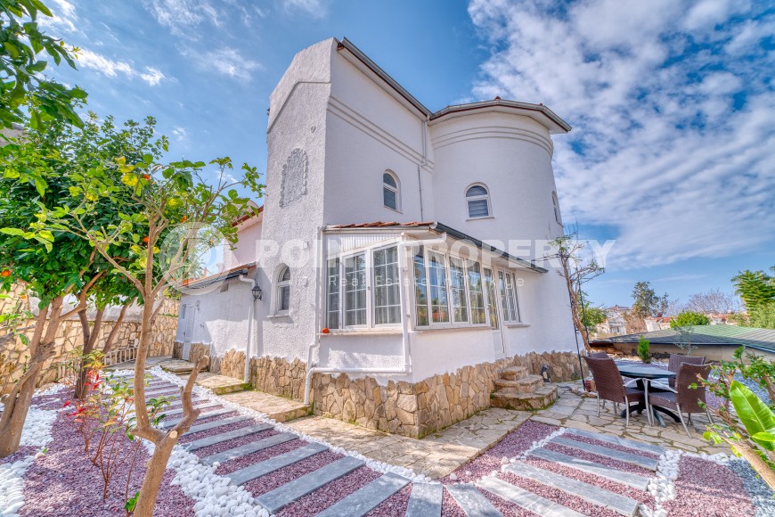 Атмосферная 3-этажная вилла с бассейном и цитрусовым садом, в зеленом, экологически чистом районе Аланьи - Тюрклер-id-7494-фото-3