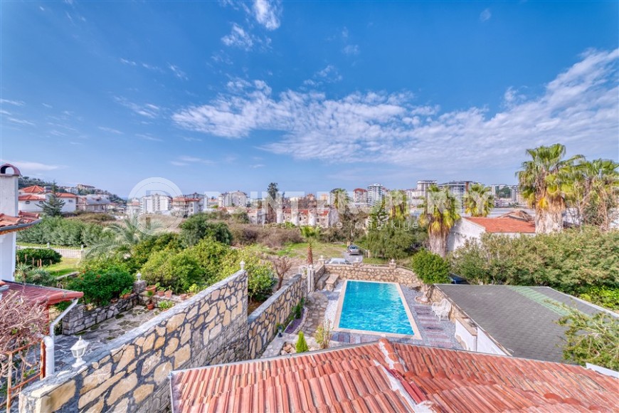 Атмосферная 3-этажная вилла с бассейном и цитрусовым садом, в зеленом, экологически чистом районе Аланьи - Тюрклер-id-7494-фото-21