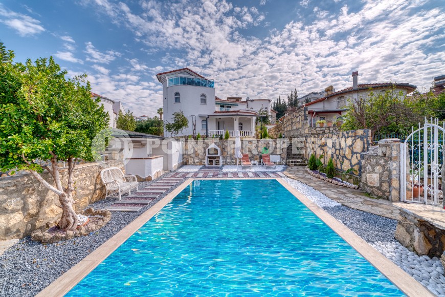 Атмосферная 3-этажная вилла с бассейном и цитрусовым садом, в зеленом, экологически чистом районе Аланьи - Тюрклер-id-7494-фото-22