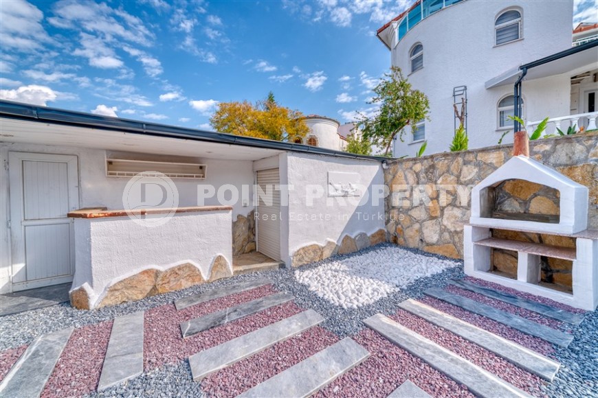 Атмосферная 3-этажная вилла с бассейном и цитрусовым садом, в зеленом, экологически чистом районе Аланьи - Тюрклер-id-7494-фото-24