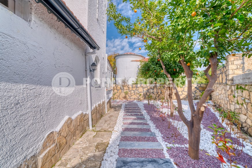 Атмосферная 3-этажная вилла с бассейном и цитрусовым садом, в зеленом, экологически чистом районе Аланьи - Тюрклер-id-7494-фото-26