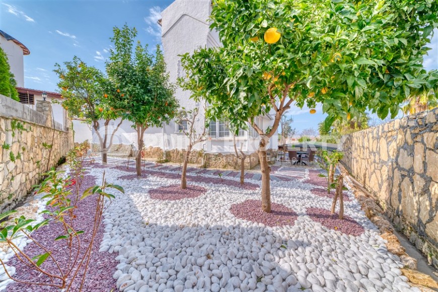 Атмосферная 3-этажная вилла с бассейном и цитрусовым садом, в зеленом, экологически чистом районе Аланьи - Тюрклер-id-7494-фото-27