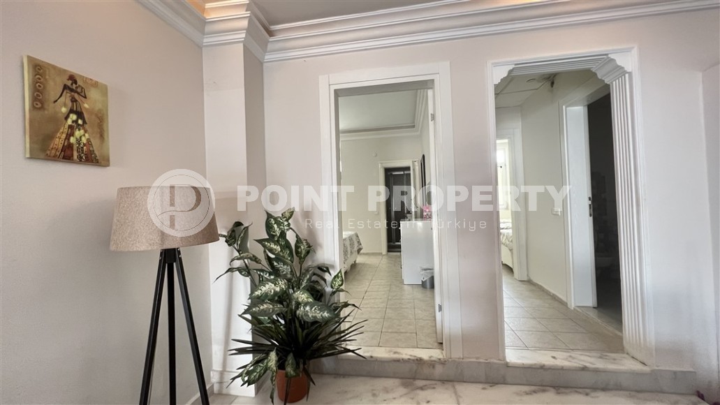 Доступная по цене квартира с мебелью и бытовой техникой в 250 метрах от моря, в центре района Оба-id-7496-фото-6