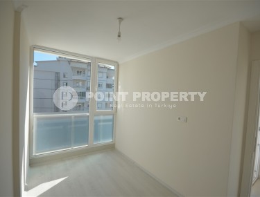 Просторная квартира, общей площадью 120 м2, в благоустроенном жилом комплексе, построенном в 2010 году-id-7499-фото-5