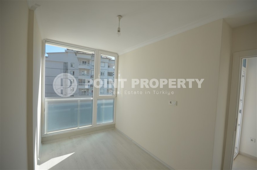 Просторная квартира, общей площадью 120 м2, в благоустроенном жилом комплексе, построенном в 2010 году-id-7499-фото-5