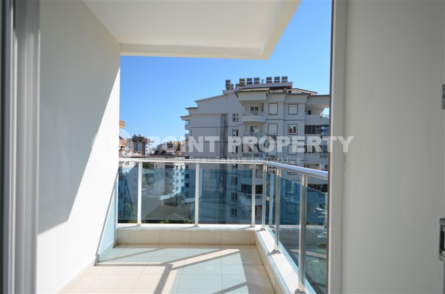 Просторная квартира, общей площадью 120 м2, в благоустроенном жилом комплексе, построенном в 2010 году-id-7499-фото-8