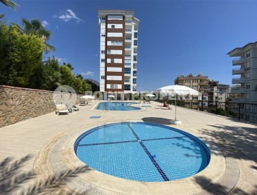 Просторная квартира, общей площадью 120 м2, в благоустроенном жилом комплексе, построенном в 2010 году-id-7499-фото-1