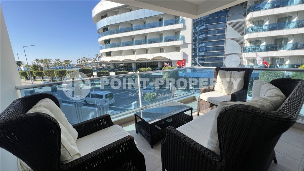 Stylish apartment with designer renovation, on the 2nd floor in a comfortable residential complex with hotel infrastructure, built in 2013-id-7504-photo-10