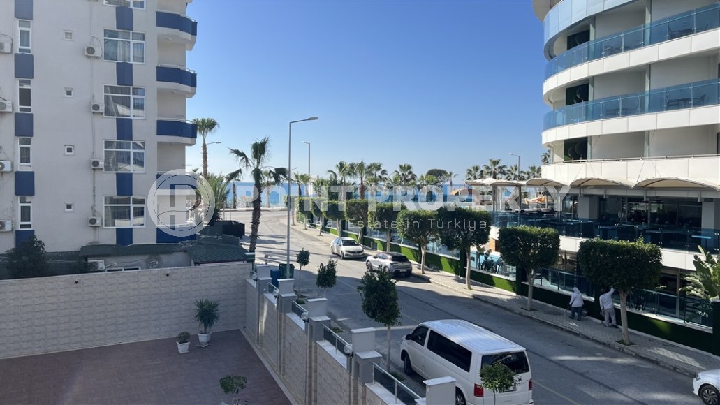 Stylish apartment with designer renovation, on the 2nd floor in a comfortable residential complex with hotel infrastructure, built in 2013-id-7504-photo-12