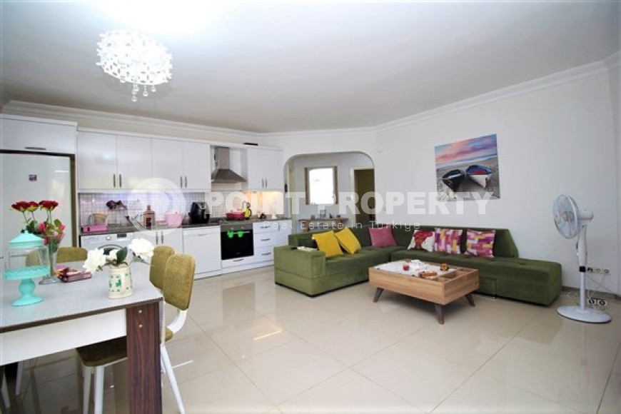 Alanya center: four-room apartment, 140m², in a complex with a swimming pool, 50m from the sea-id-1579-photo-7