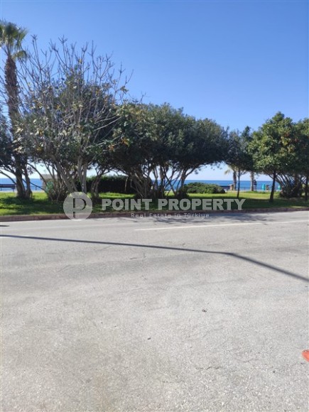 Premium class investment project with a location 50 meters from the Mediterranean Sea, the center of Alanya-id-3478-photo-10