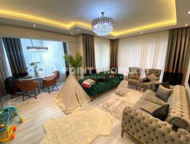 Apartment 2+1 with a separate kitchen and a spacious glazed balcony, 750 meters from the sea-id-7518-photo-1