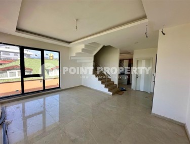 Panoramic apartment with sea and mountain views, on the 5th floor with attic in a quiet area of Alanya - Demirtas-id-7519-photo-1