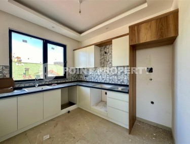 Панорамная квартира с видом на море и горы, на 5-м этаже с мансардой в спокойном районе Аланьи - Демирташ-id-7519-фото-3