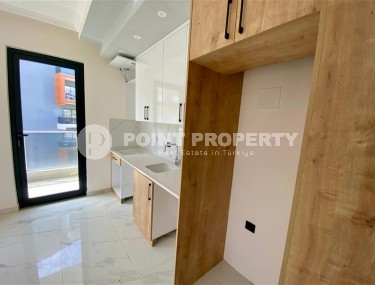 A small new apartment with high-quality finishing, one and a half kilometers from the sea, in the picturesque area of Alanya - Avsallar-id-7520-photo-3