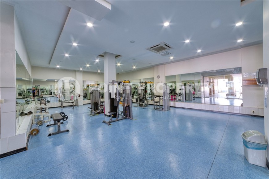 Панорамная двухуровневая квартира на 4-м этаже с мансардой, в жилом комплексе с богатой внутренней инфраструктурой-id-7533-фото-22