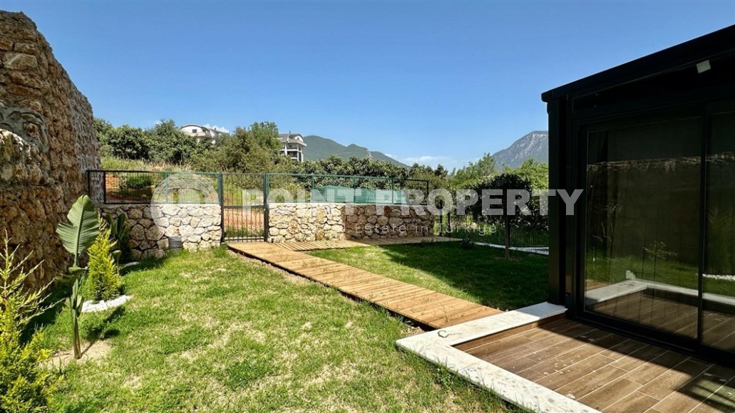 Small comfortable apartment with a private garden, in a new residential complex with hotel infrastructure-id-7534-photo-9