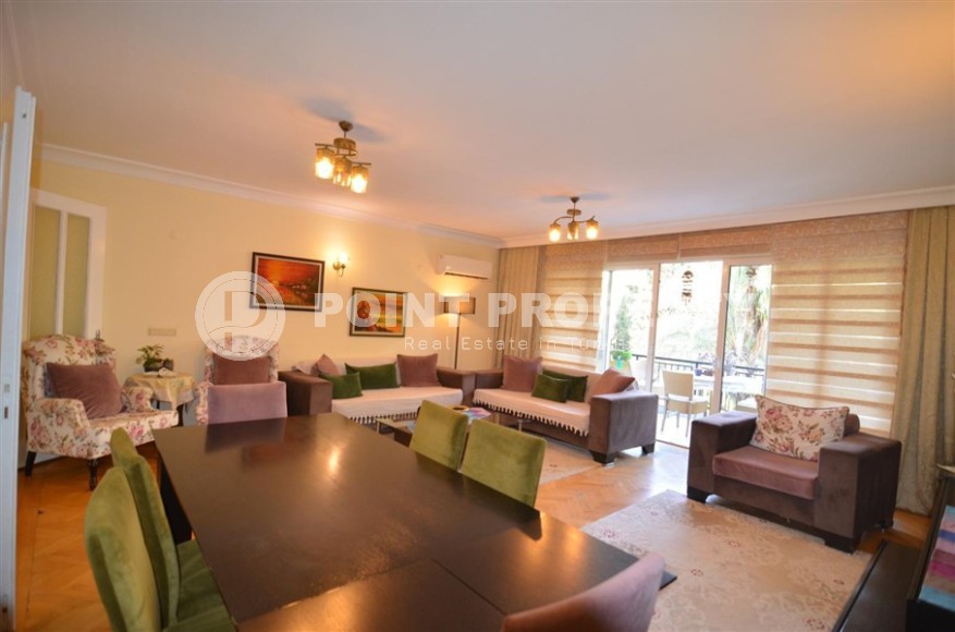 Просторная квартира 3+1 в центре Аланьи с возможностью получения гражданства Турции-id-7535-фото-3