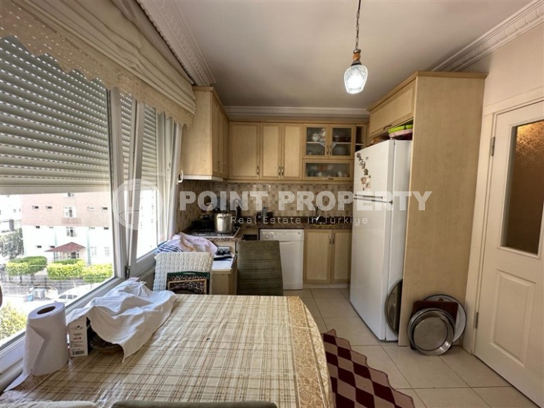 Large two-level apartment 4+1, with a total area of 285 m2, in the center of the modern area of Alanya - Cikcilli-id-7536-photo-6