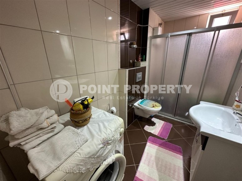 Large two-level apartment 4+1, with a total area of 285 m2, in the center of the modern area of Alanya - Cikcilli-id-7536-photo-12