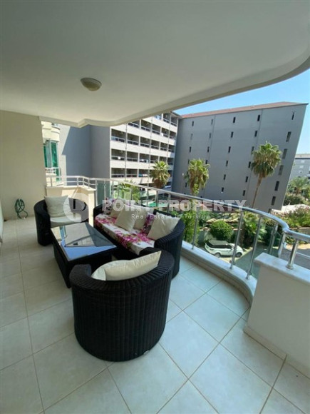 Квартира с двумя спальнями, 110м², в комфортабельном комплексе у моря в районе Тосмур, Алания-id-1581-фото-11