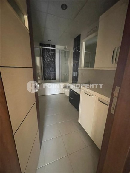 Linear apartment 4+1 with new renovation and high-quality finishing, on the 4th floor in a comfortable residential complex with hotel infrastructure-id-7540-photo-14