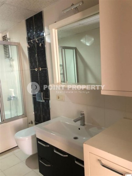 Linear apartment 4+1 with new renovation and high-quality finishing, on the 4th floor in a comfortable residential complex with hotel infrastructure-id-7540-photo-16