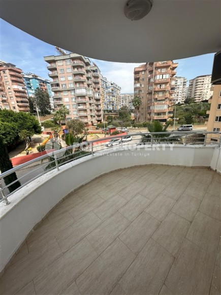 Уютная квартира с приятным светлым интерьером в 400 метрах от моря, в центре живописного районе Аланьи - Тосмур-id-7545-фото-10