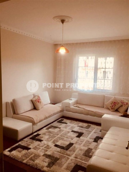 Spacious five-bedroom penthouse, 300m², in the center of Alanya, Buykhasbahce district.-id-1582-photo-13