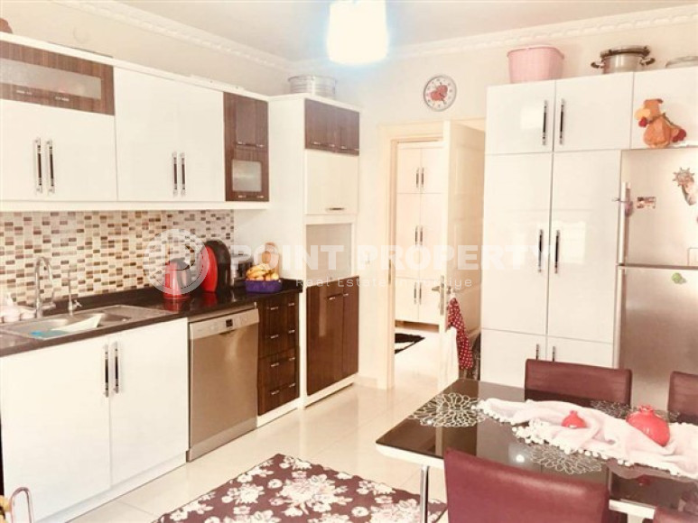 Spacious five-bedroom penthouse, 300m², in the center of Alanya, Buykhasbahce district.-id-1582-photo-14