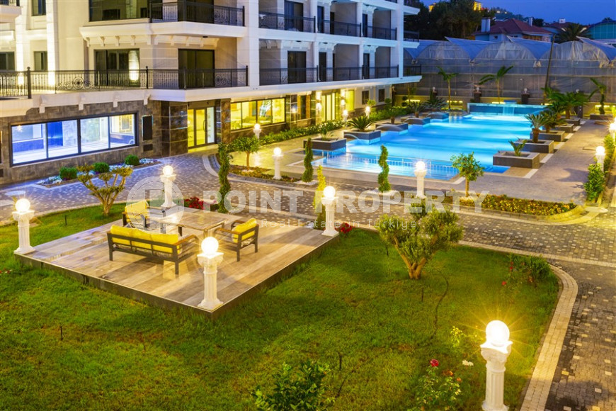 Apartments 2+1 and 3+1 from the developer in a modern complex 200 meters from the sea, Kargicak-id-1084-photo-2