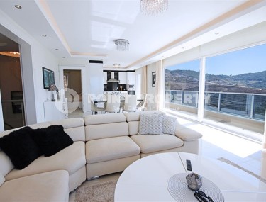 Панорамная вилла с инфинити бассейном и ухоженным зеленым садом, в пяти километрах от моря-id-7553-фото-2