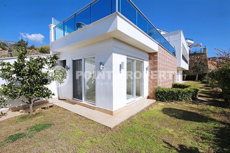 Панорамная вилла с инфинити бассейном и ухоженным зеленым садом, в пяти километрах от моря-id-7553-фото-30