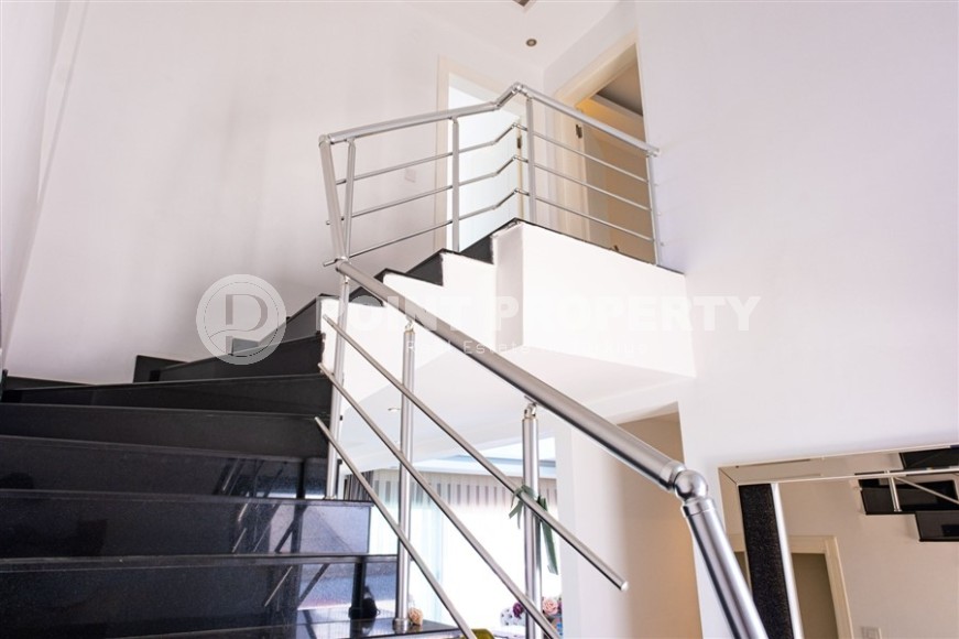 Просторная, современная вилла с панорамным видом на море и зеленые сады, в спокойном районе Аланьи - Каргыджак-id-7554-фото-12