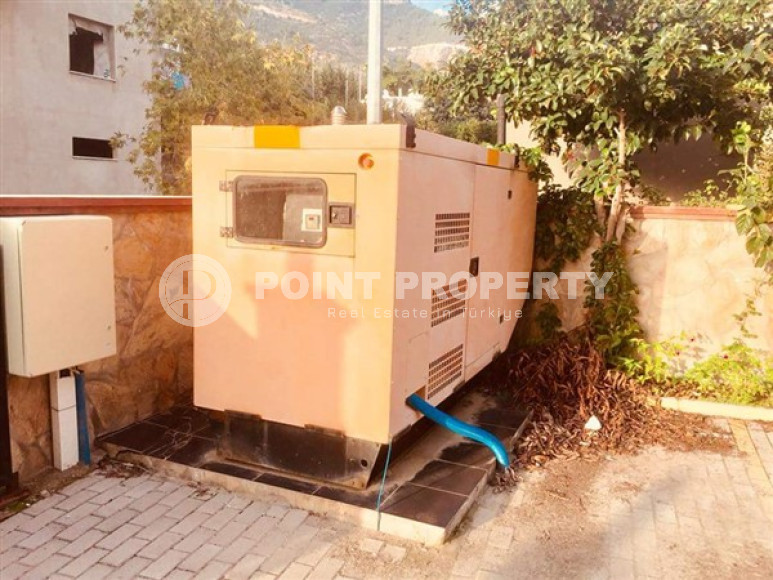 Spacious five-bedroom penthouse, 300m², in the center of Alanya, Buykhasbahce district.-id-1582-photo-34