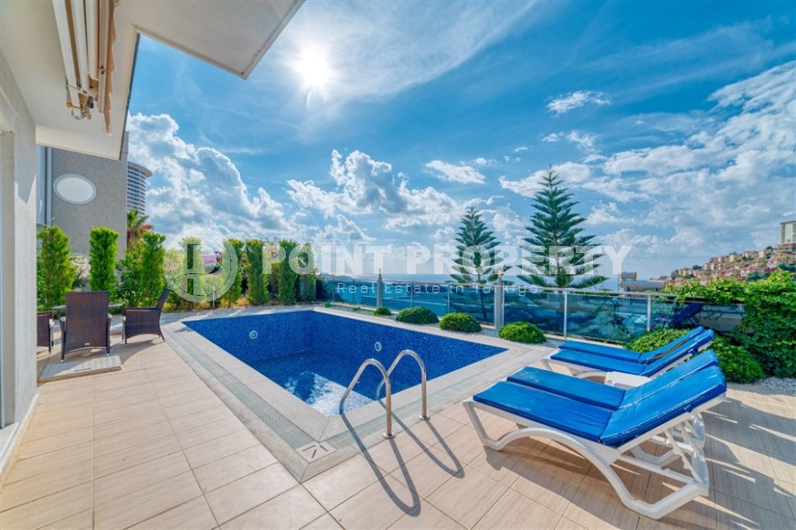 Атмосферная двухэтажная вилла с бассейном и цветущим садом, в 2200 метрах от моря-id-7556-фото-27