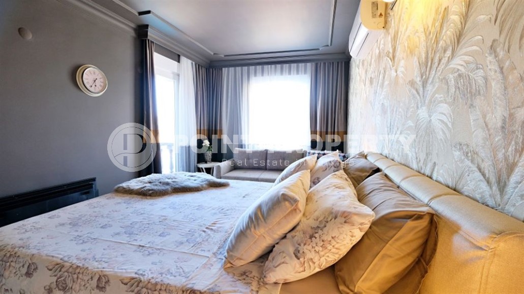 Villa built in 2007 with a new designer renovation, in the modern area of Alanya - Mahmutlar-id-7559-photo-12