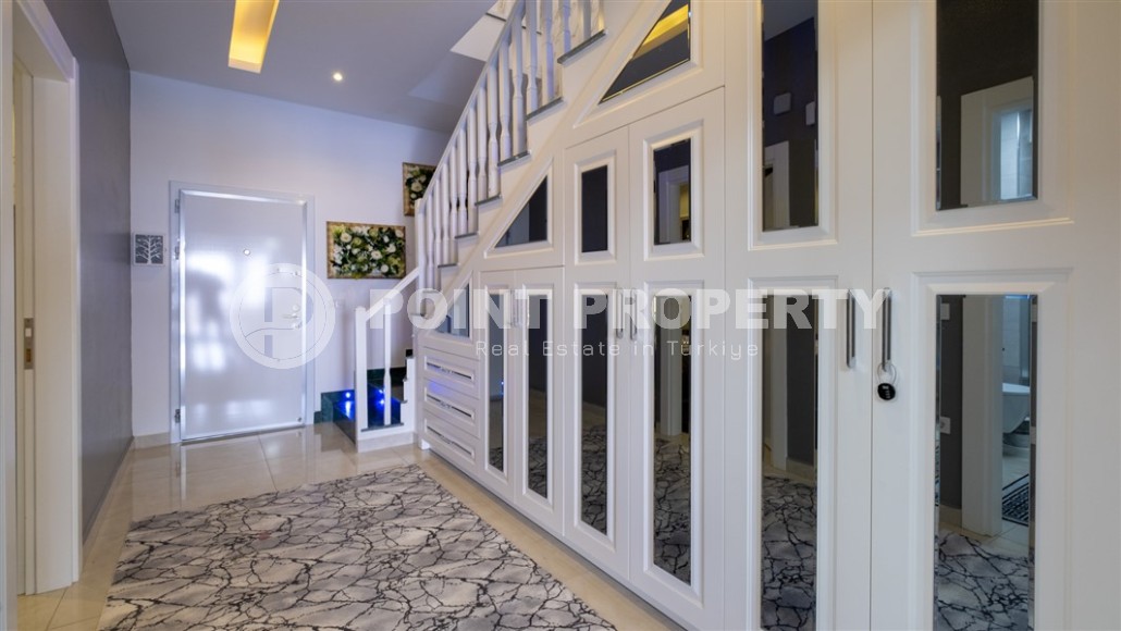 Вилла 2020 года постройки с оригинальным авторским дизайном, в престижном районе Аланьи - Каргыджак-id-7560-фото-15