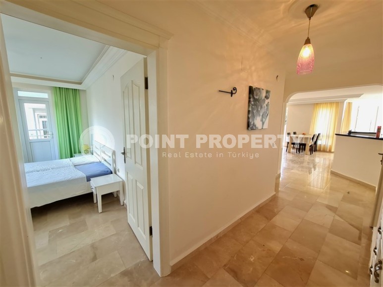 Cozy apartment with furniture and household appliances in a picturesque area of Alanya - Upper Oba-id-7561-photo-6