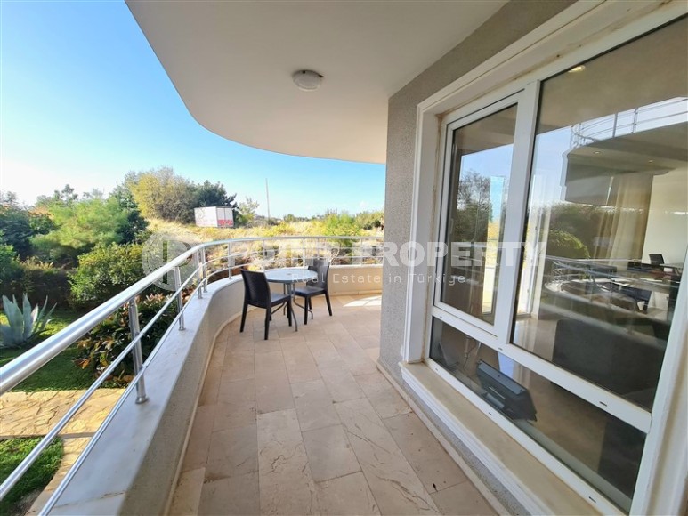 Cozy apartment with furniture and household appliances in a picturesque area of Alanya - Upper Oba-id-7561-photo-9